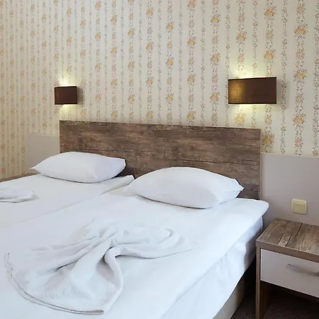 Lira Hotel Sunny Beach