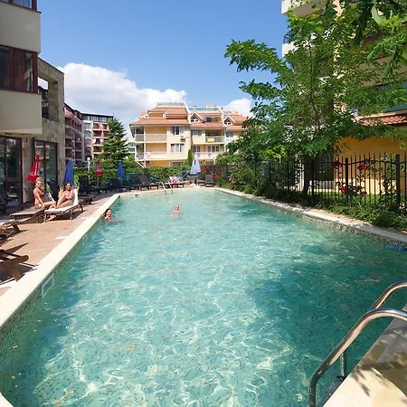 Hotel Lira