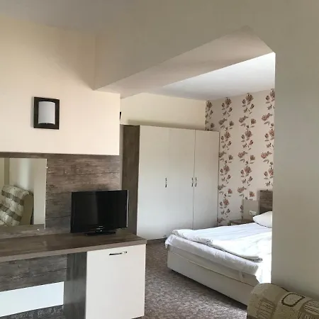 Lira サニービーチ