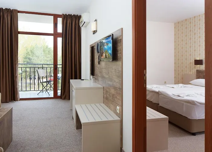 Lira Hotel Sunny Beach